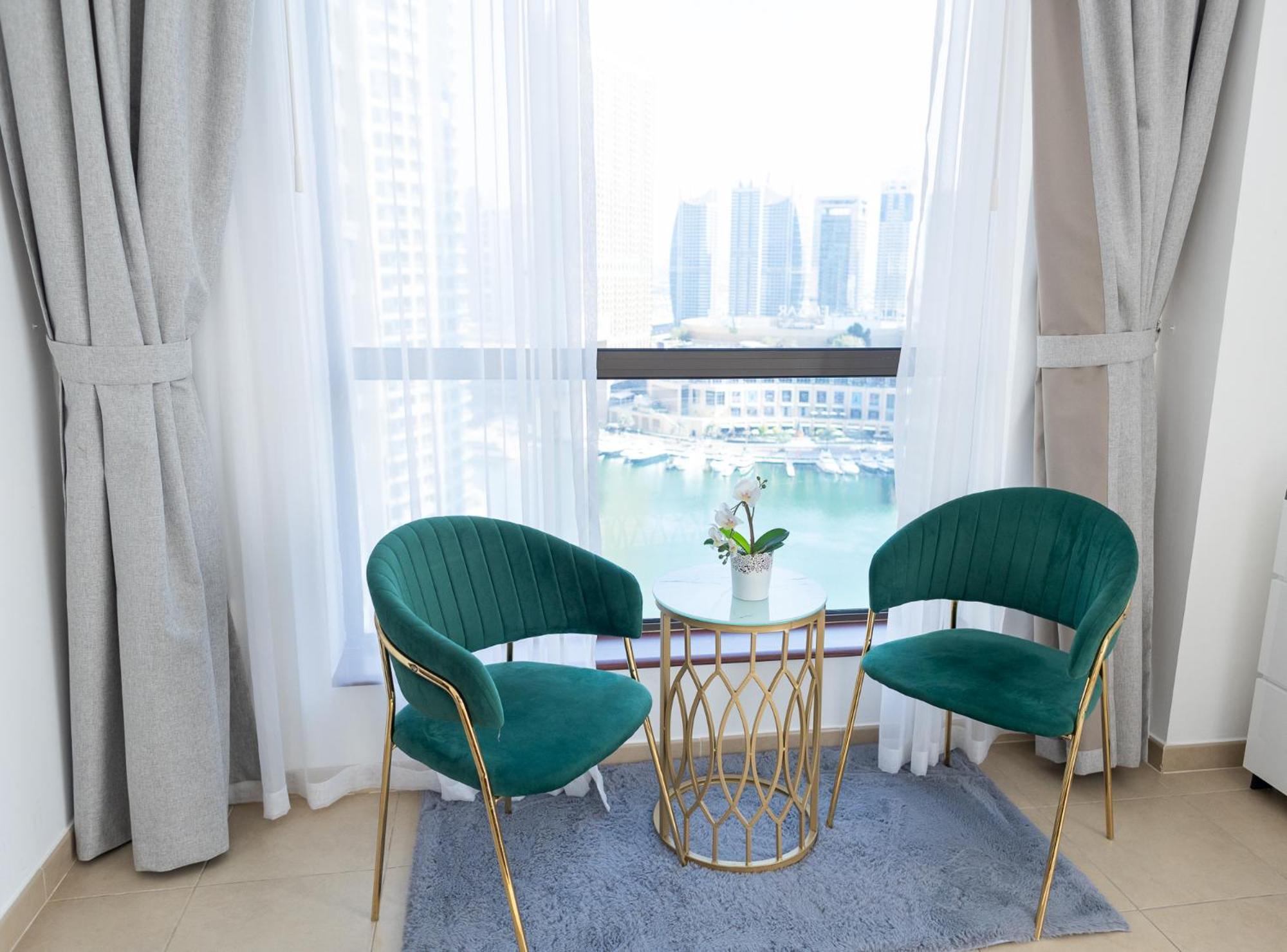 Jbr By Happy Season Дубай